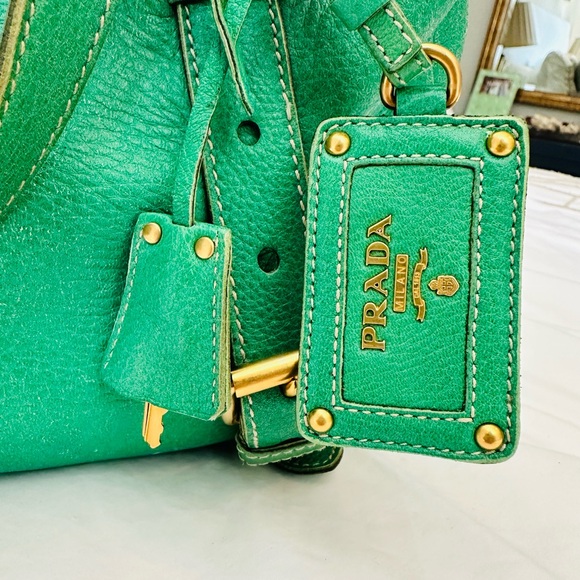 Authentic Leather Prada purse in Auquamarine - Picture 4 of 11